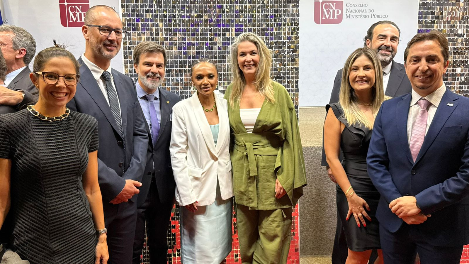 /arquivos/Diretoria da AMP/RS prestigia posse de novas conselheiras do CNMP em Brasília /arquivos/WhatsApp Image 2025-10-27 at 20.27.34